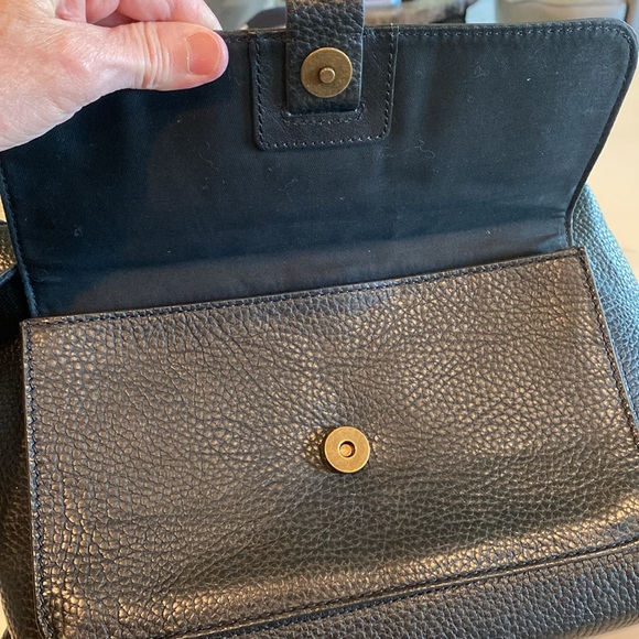 Fossil Crossbody Kinley
Real Cowhide Leather - Picture 6 of 10